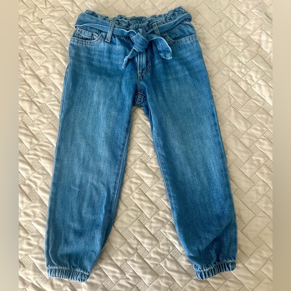Girls Belted Jogger Jeans